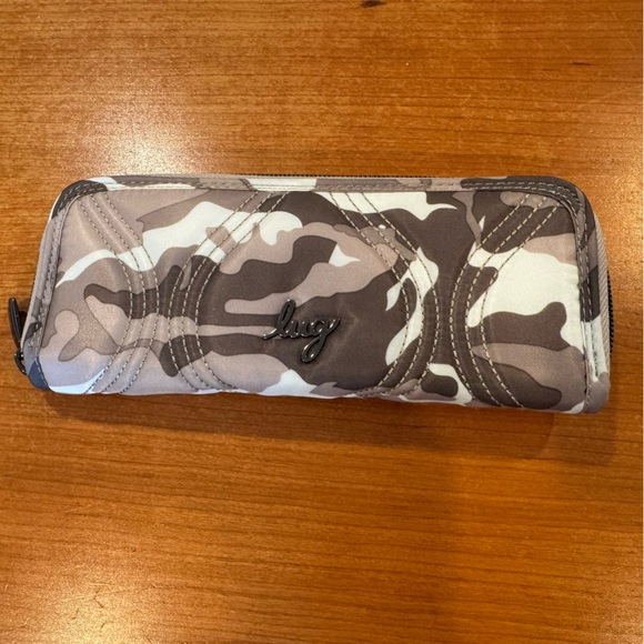 lug Handbags - *LOWEST PRICE* EUC Lug Tendu Wallet - Camo Taupe